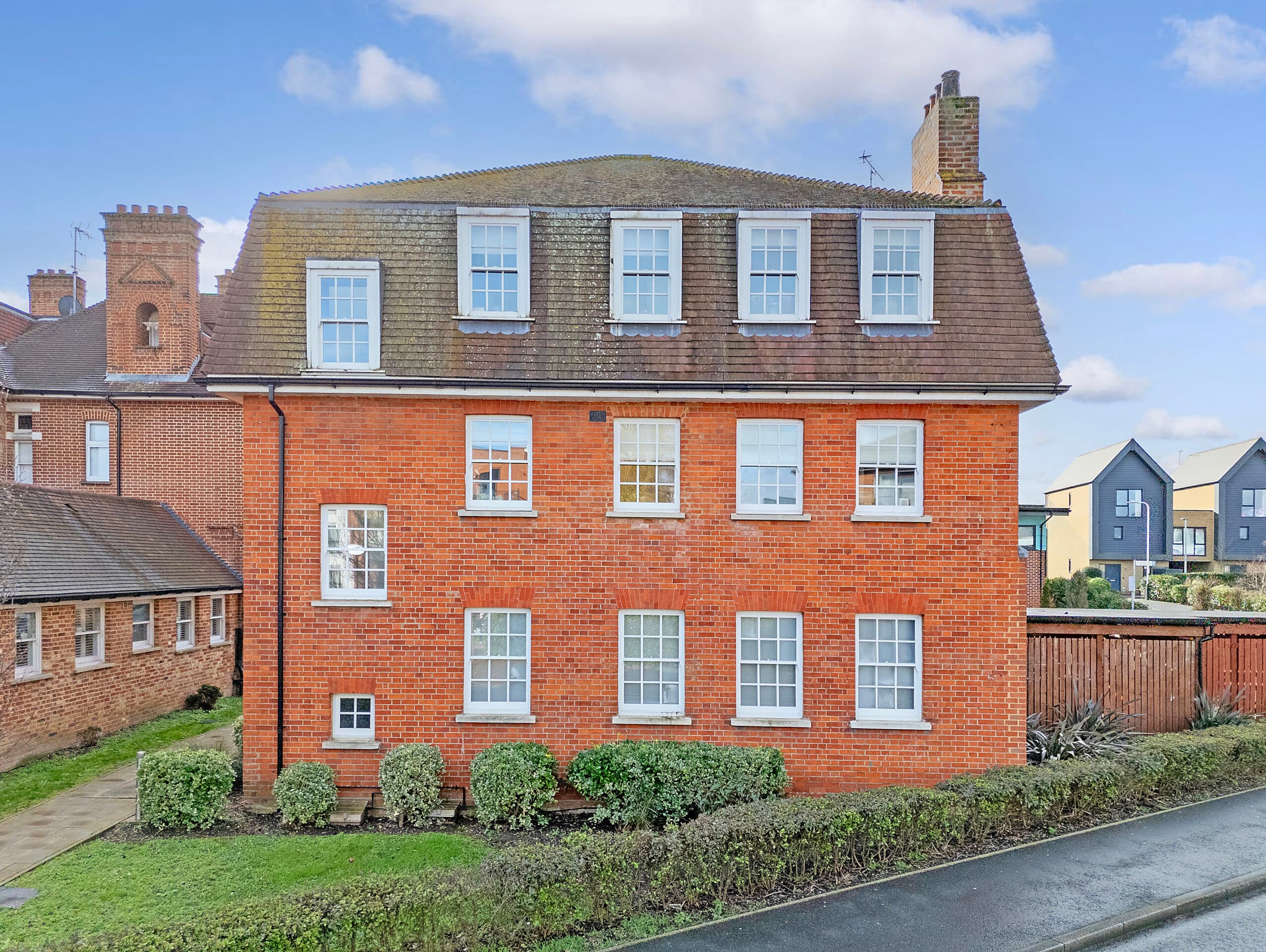 Safflower Lane, New Coach House, RM3