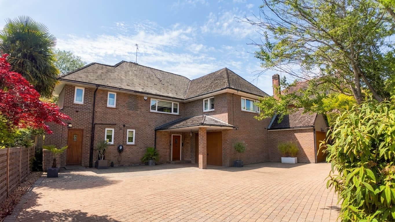 Middleton Road, Shenfield, CM15