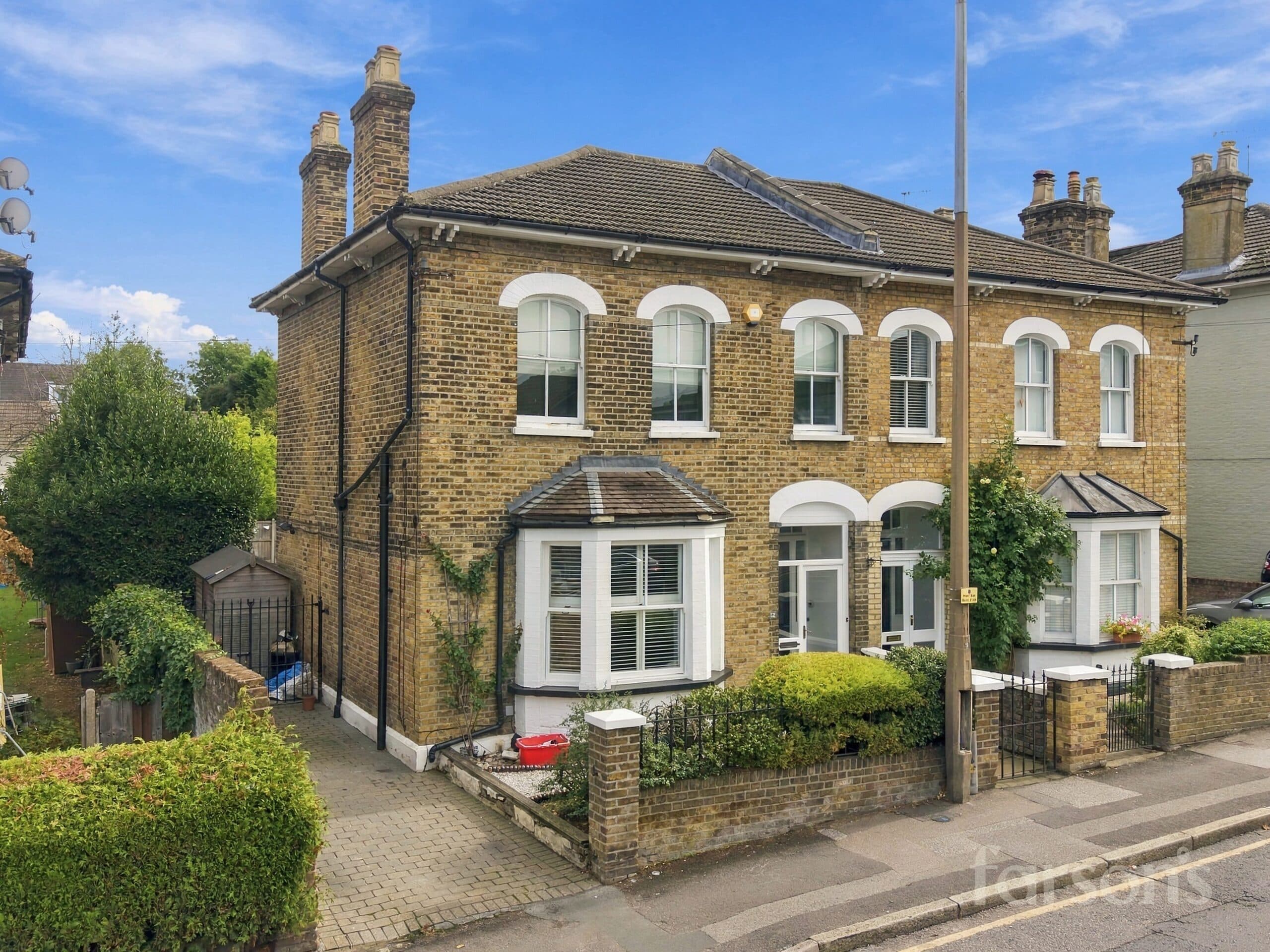 Warley Hill, Warley, CM14