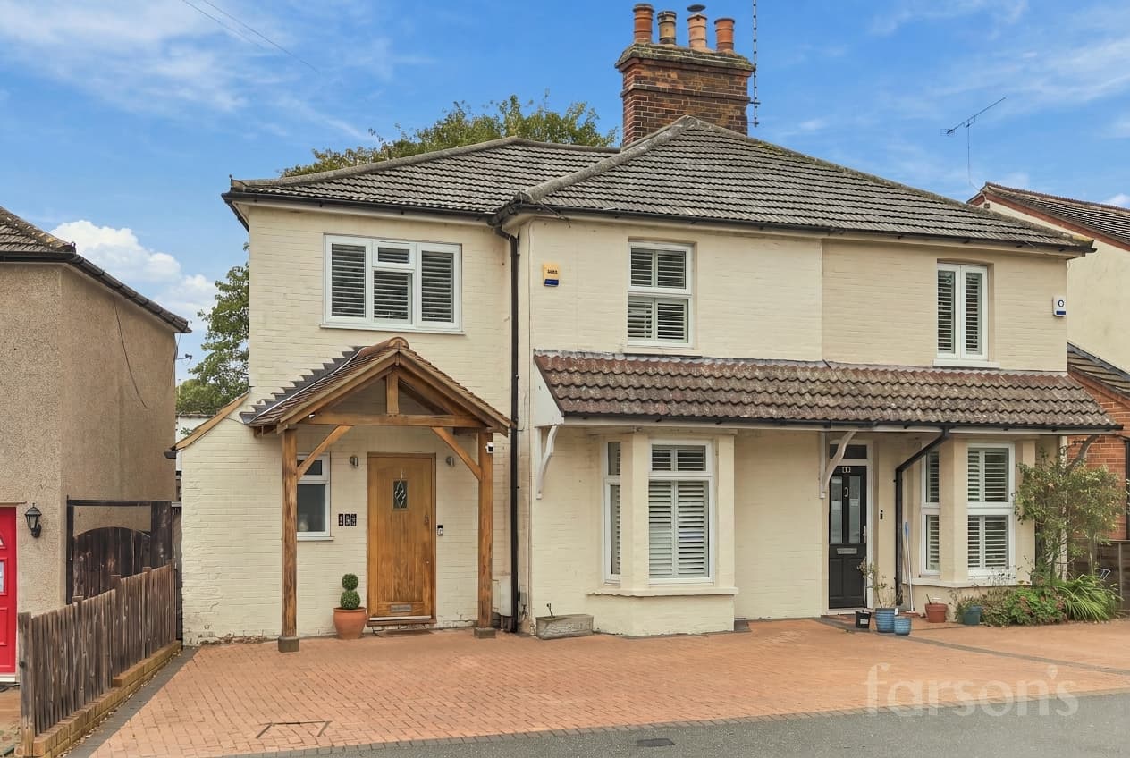 Crescent Road, Warley, CM14